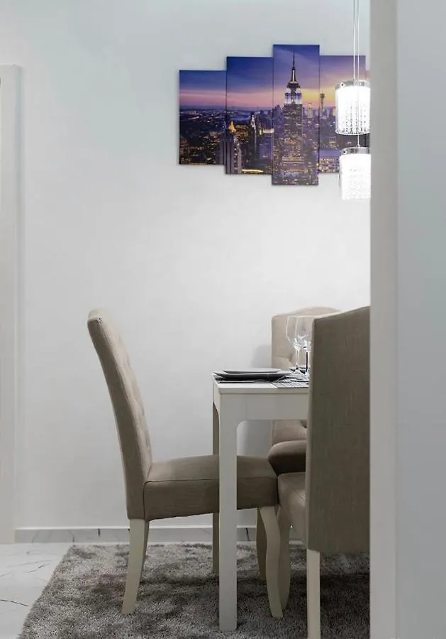 Top Central Apartment & Free Parking Sofia